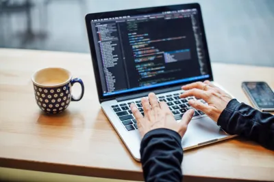Desenvolvimento Full Stack por Hora — Node, React, Python, Laravel